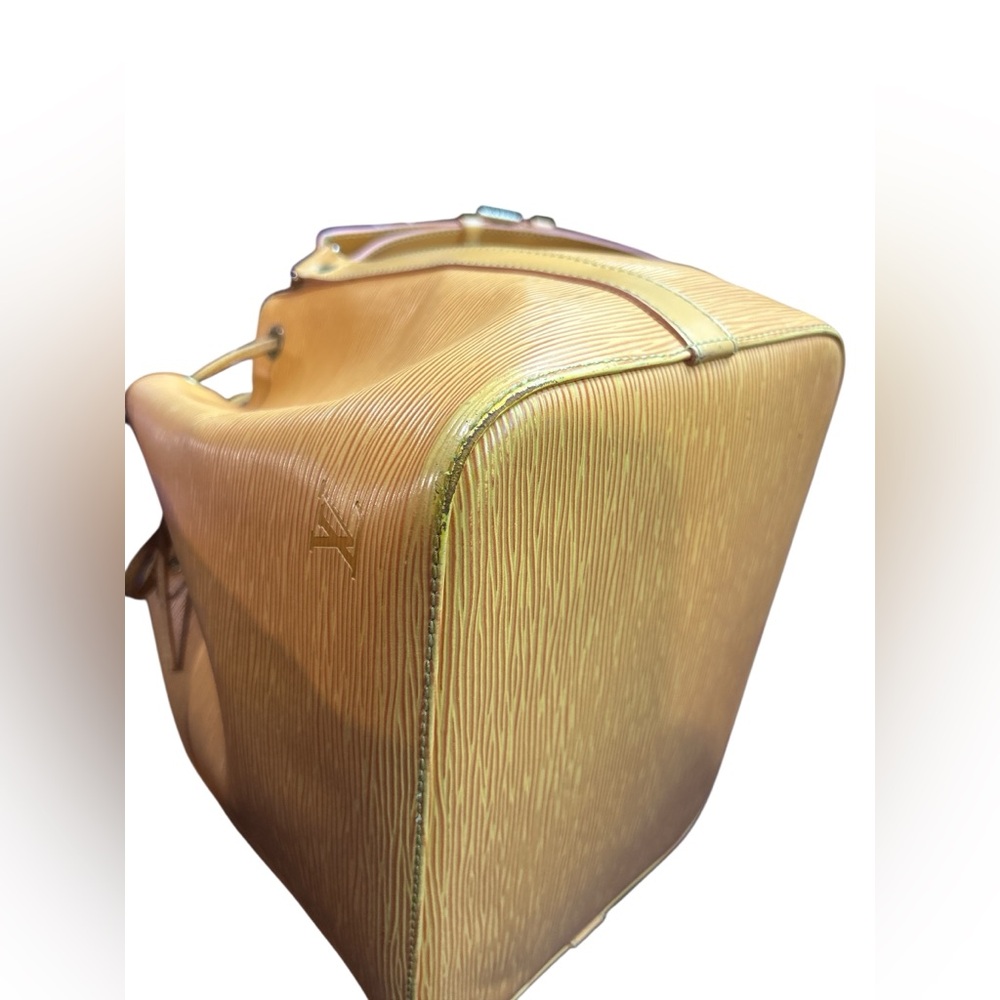 Louis Vuitton Epi Yellow‎ Shoulder Bag - Picture 7 of 13